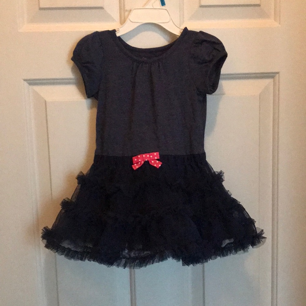 Girls ruffle dress